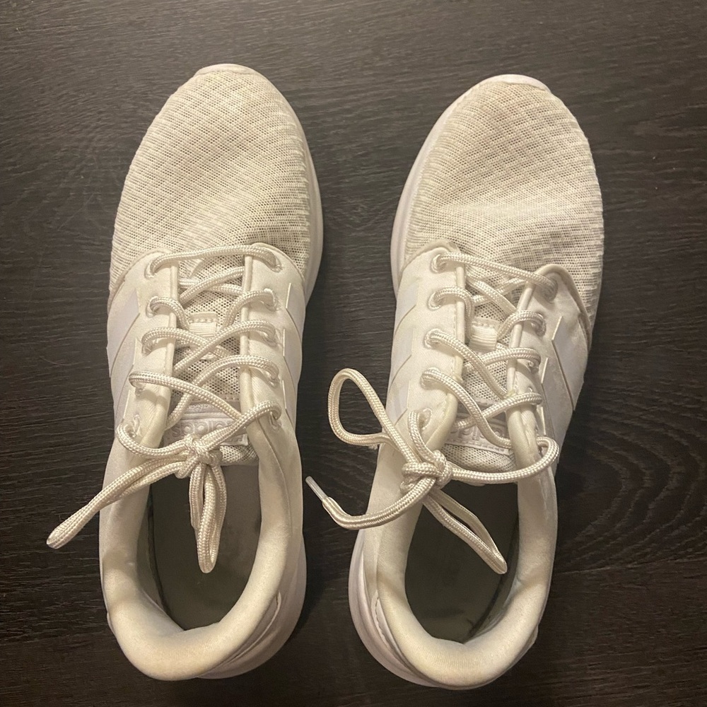 white adidas women’s running shoes